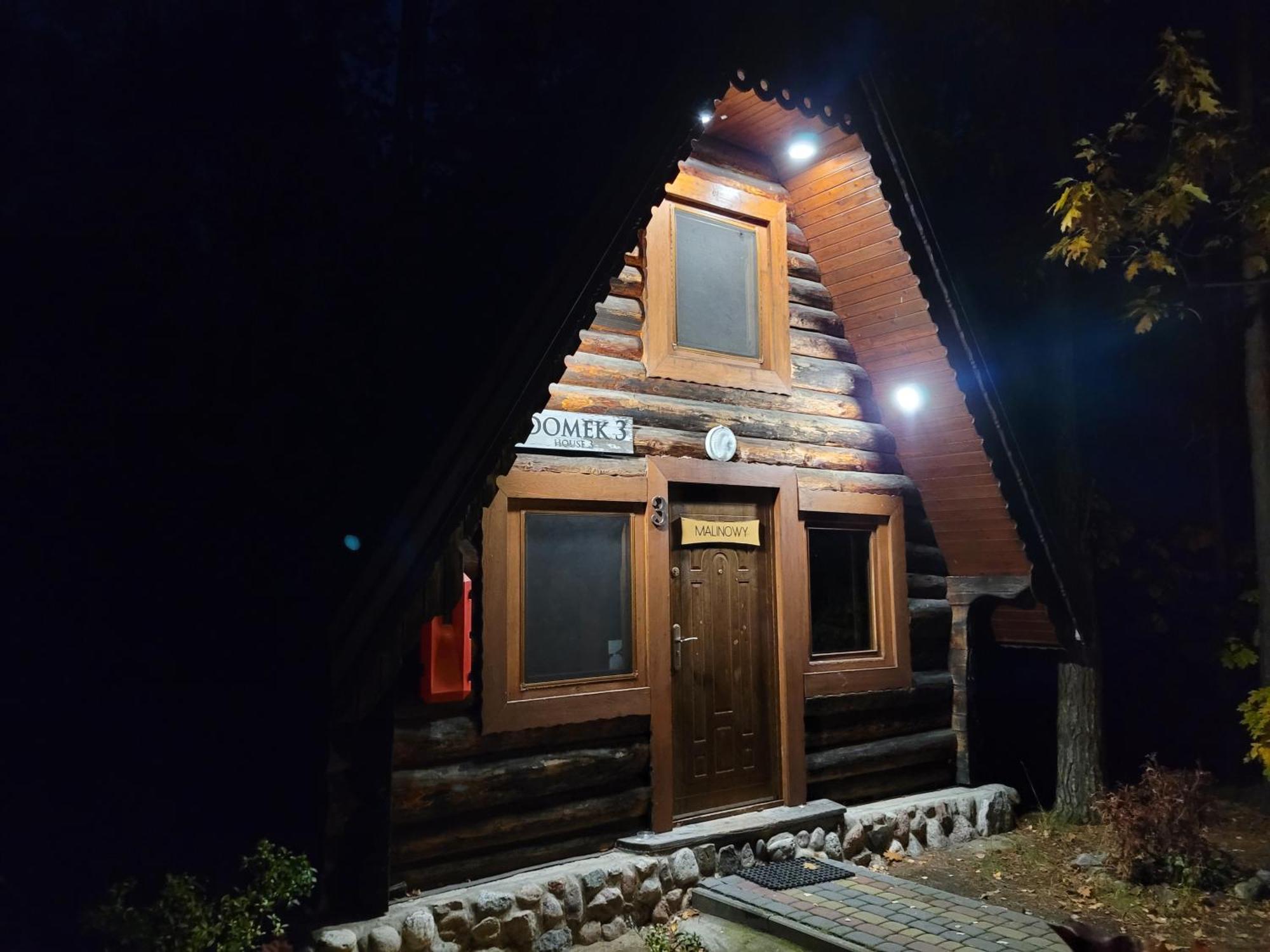 Klimatyczne Domki - Caloroczne Radomsko Exteriör bild